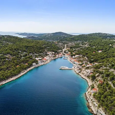 By The Sea With Private Heated Hydromassage Pool * Zirje