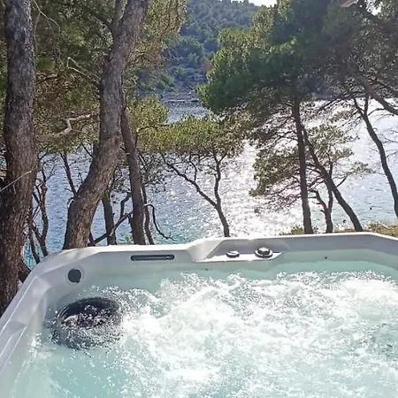 By The Sea With Private Heated Hydromassage Pool