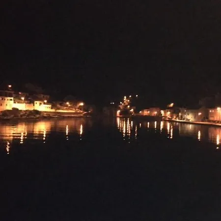 By The Sea With Private Heated Hydromassage Pool Apartment