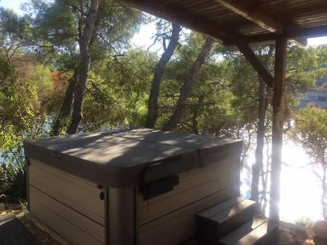 By The Sea With Private Heated Hydromassage Pool Žirje