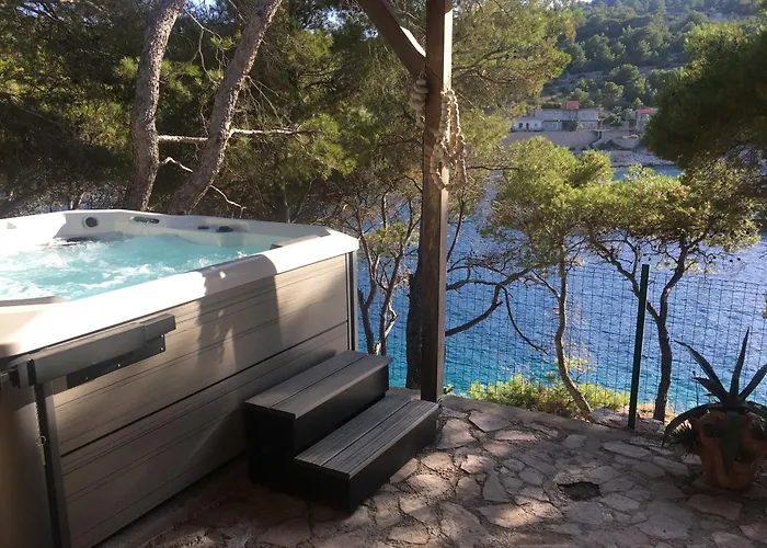 By The Sea With Private Heated Hydromassage Pool Appartement *
