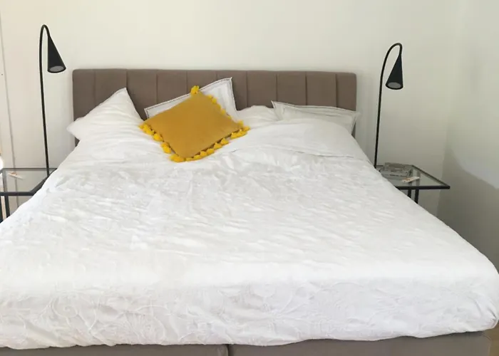 By The Sea With Private Heated Hydromassage Pool Appartement Žirje